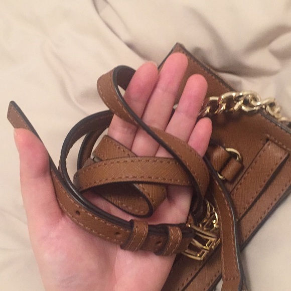 Michael Kors Hamilton mini handbag chain purse. - Picture 9 of 9